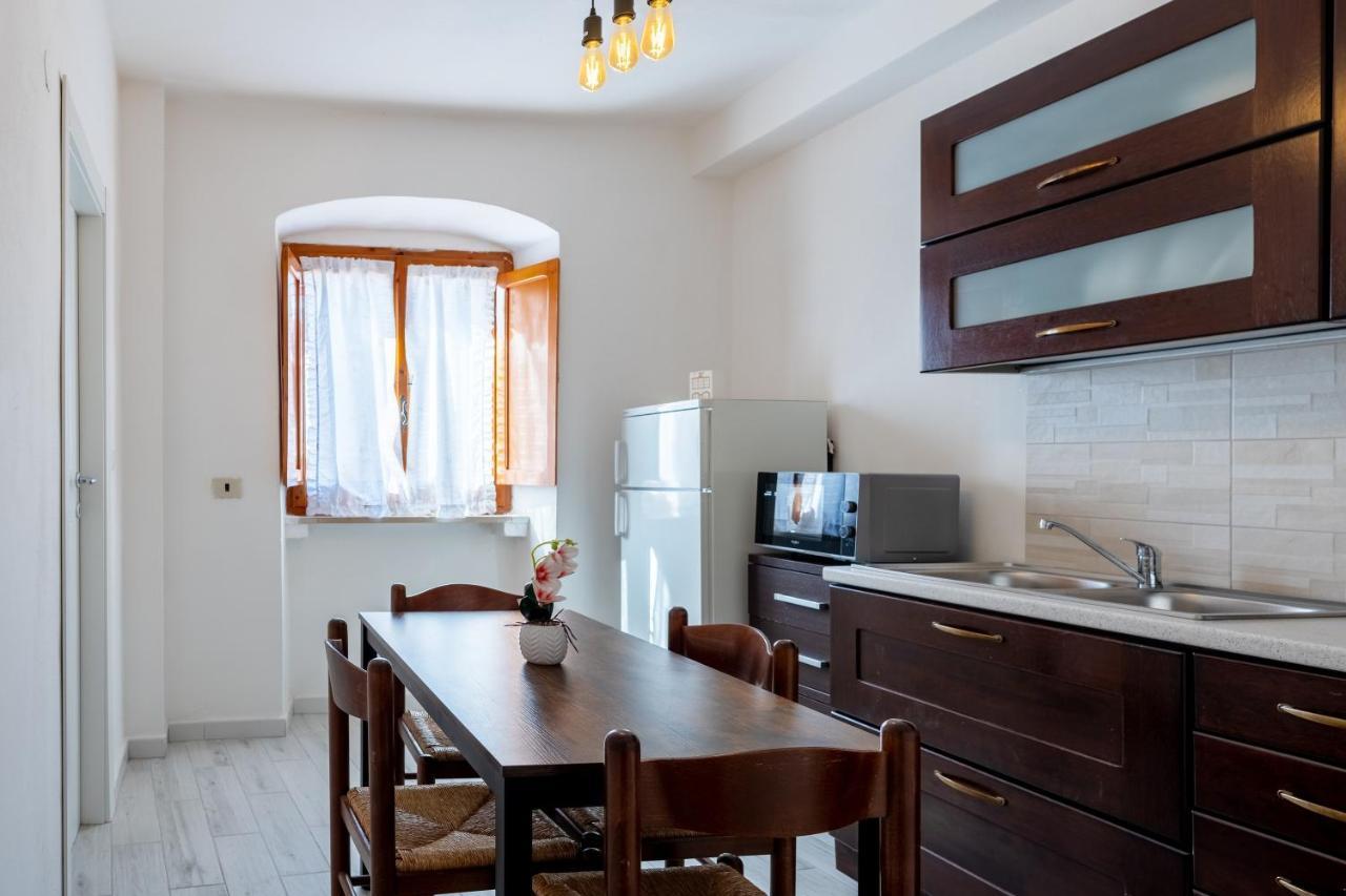 Appartamento Casa Rocca Bosa Esterno foto