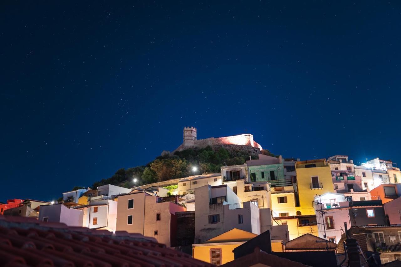Appartamento Casa Rocca Bosa Esterno foto