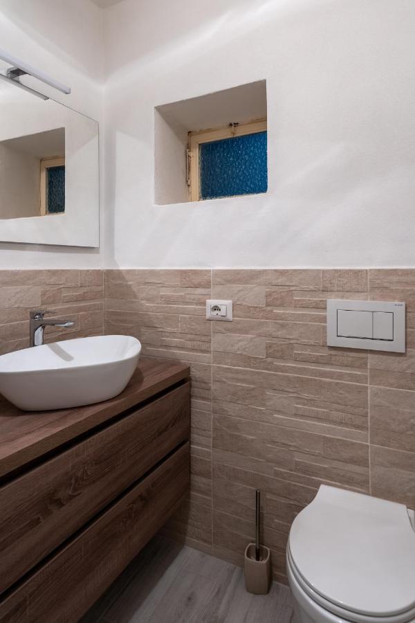 Appartamento Casa Rocca Bosa Esterno foto