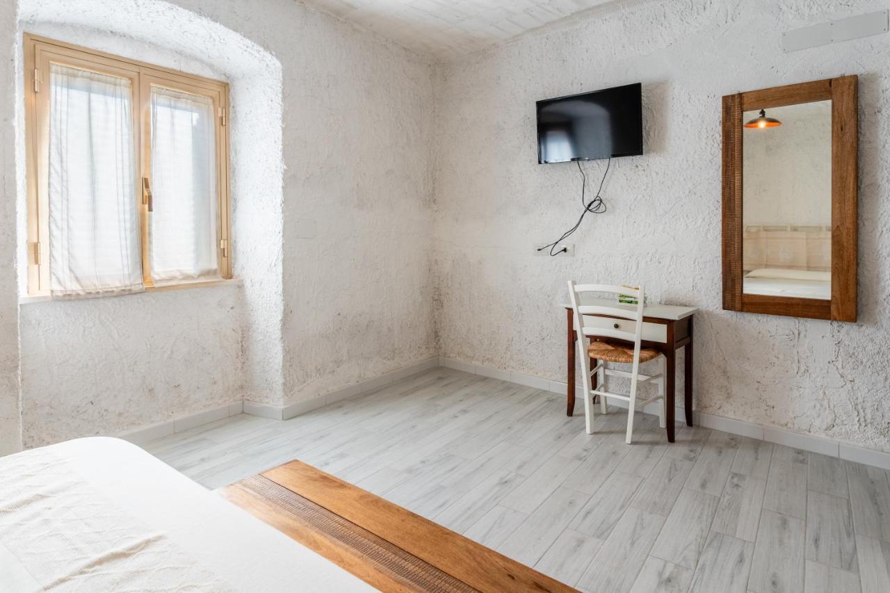 Appartamento Casa Rocca Bosa Esterno foto