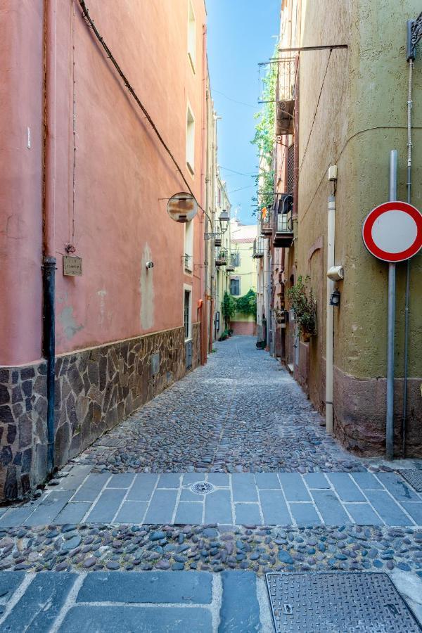 Appartamento Casa Rocca Bosa Esterno foto