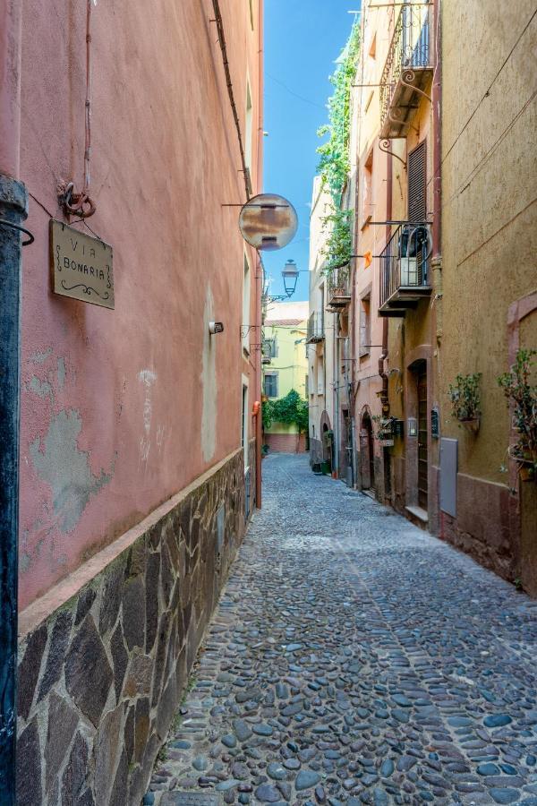 Appartamento Casa Rocca Bosa Esterno foto